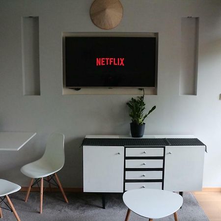 Old Town Garden Apartment Netflix Warszawa Eksteriør billede